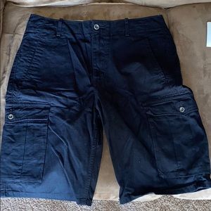 Men’s Black Levi Cargo Shorts W32